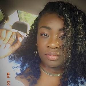 Meet your Posher, Kacy-ann